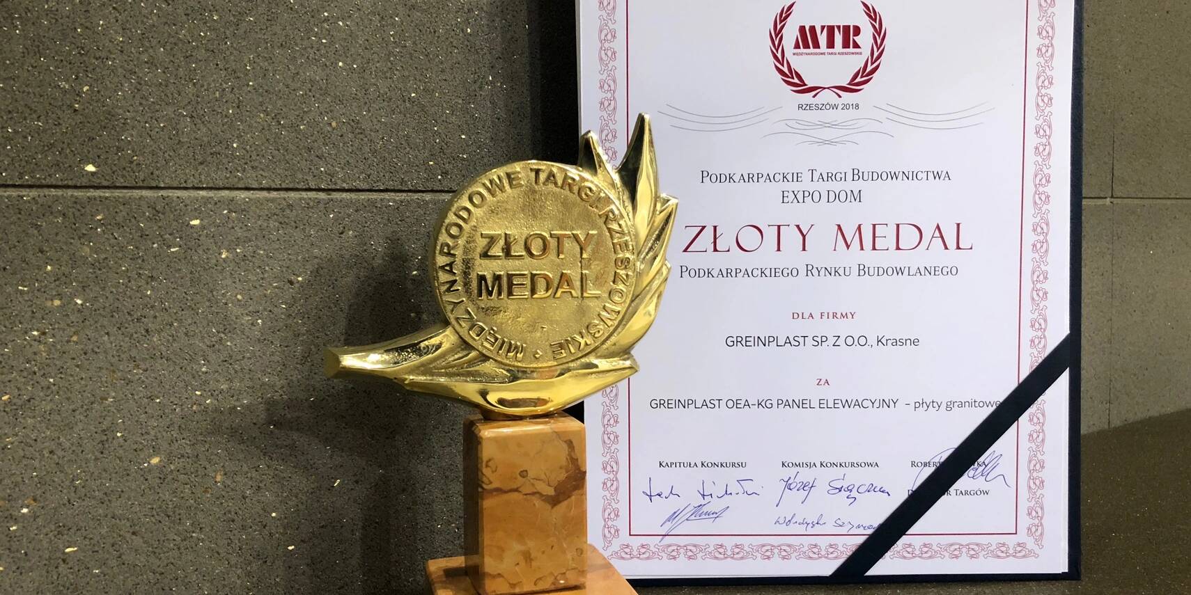 Złoty Medal dla Greinplast OEA -KG Panel Elewacyjny - panele kwarcowe